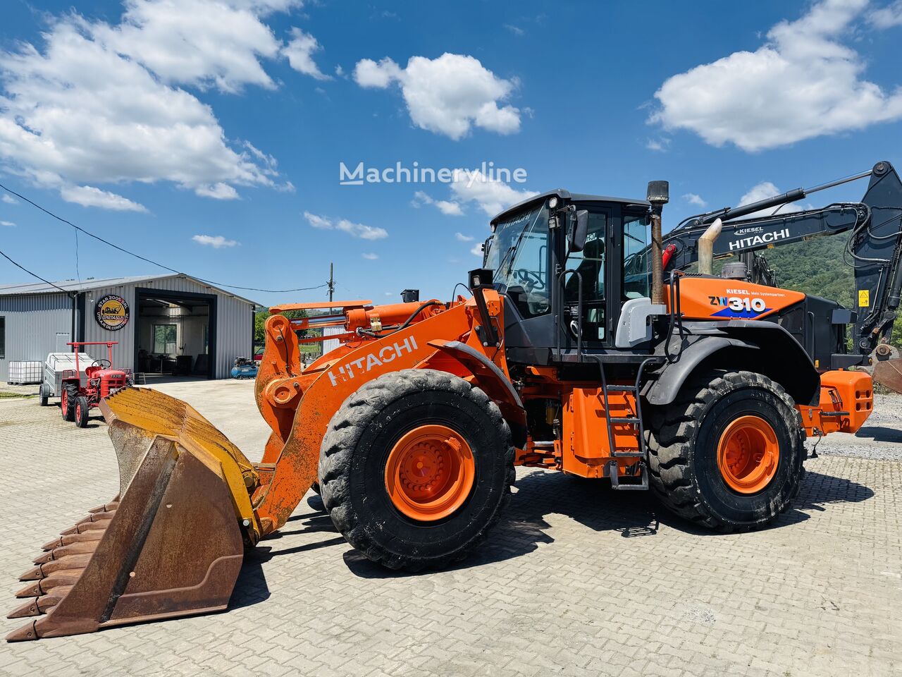 DEMO 2017 Hitachi Loader